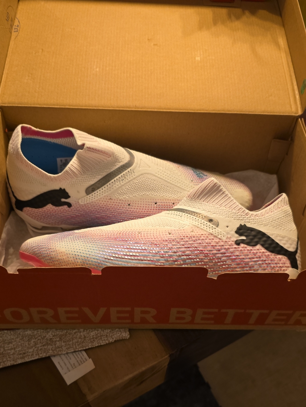 Puma Mens White Sneakers with Pink & Blue Gradient Accents Size 10 Nib